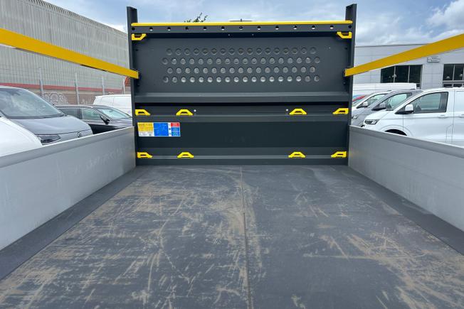 Volkswagen Crafter Photo 12
