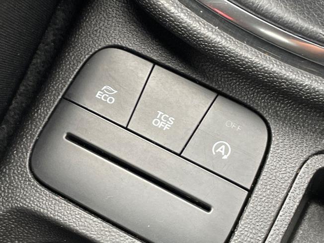 FORD Fiesta Photo 32