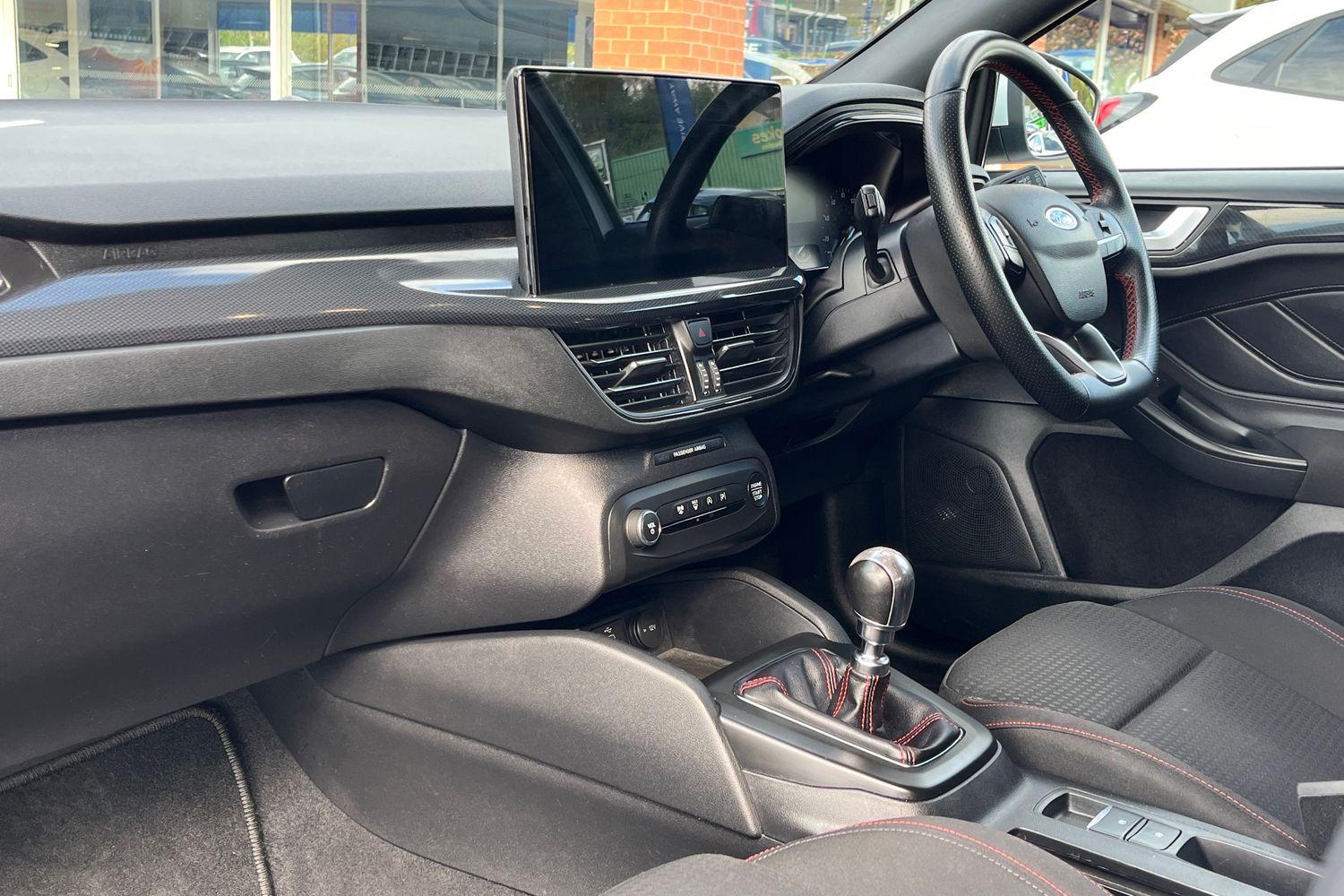Ford Focus Photo 17
