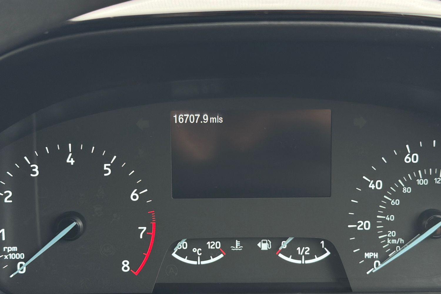 Ford FIESTA Photo 12