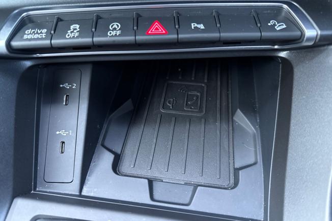 AUDI Q3 Photo 54