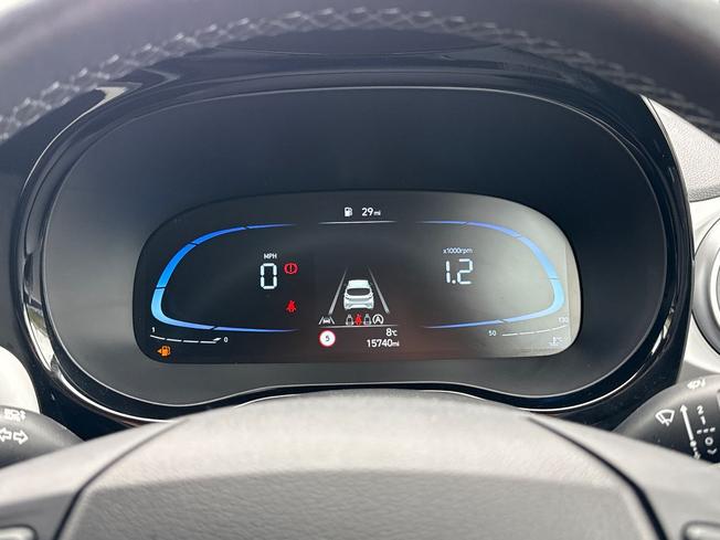 HYUNDAI i10 Photo 15