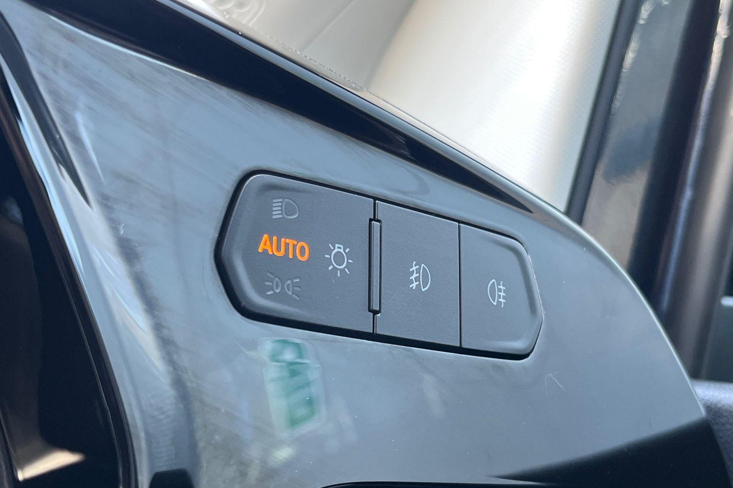 Ford TOURNEO CONNECT Photo 28