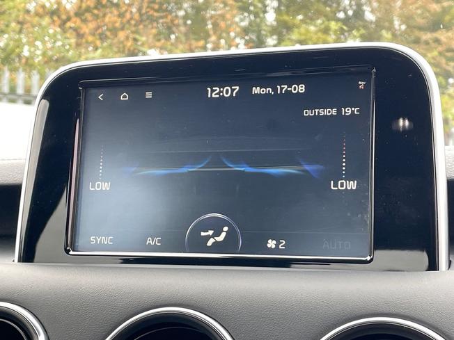 Kia Stinger Photo 41