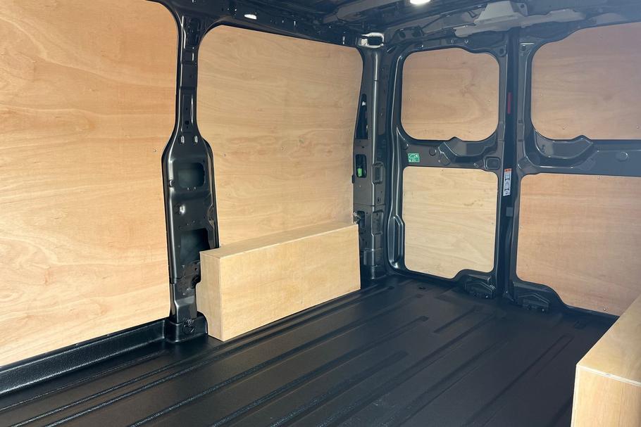 Used FORD TRANSIT CUSTOM WN75AOX 4