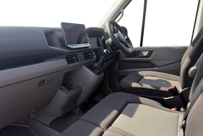 Volkswagen Crafter Photo 2
