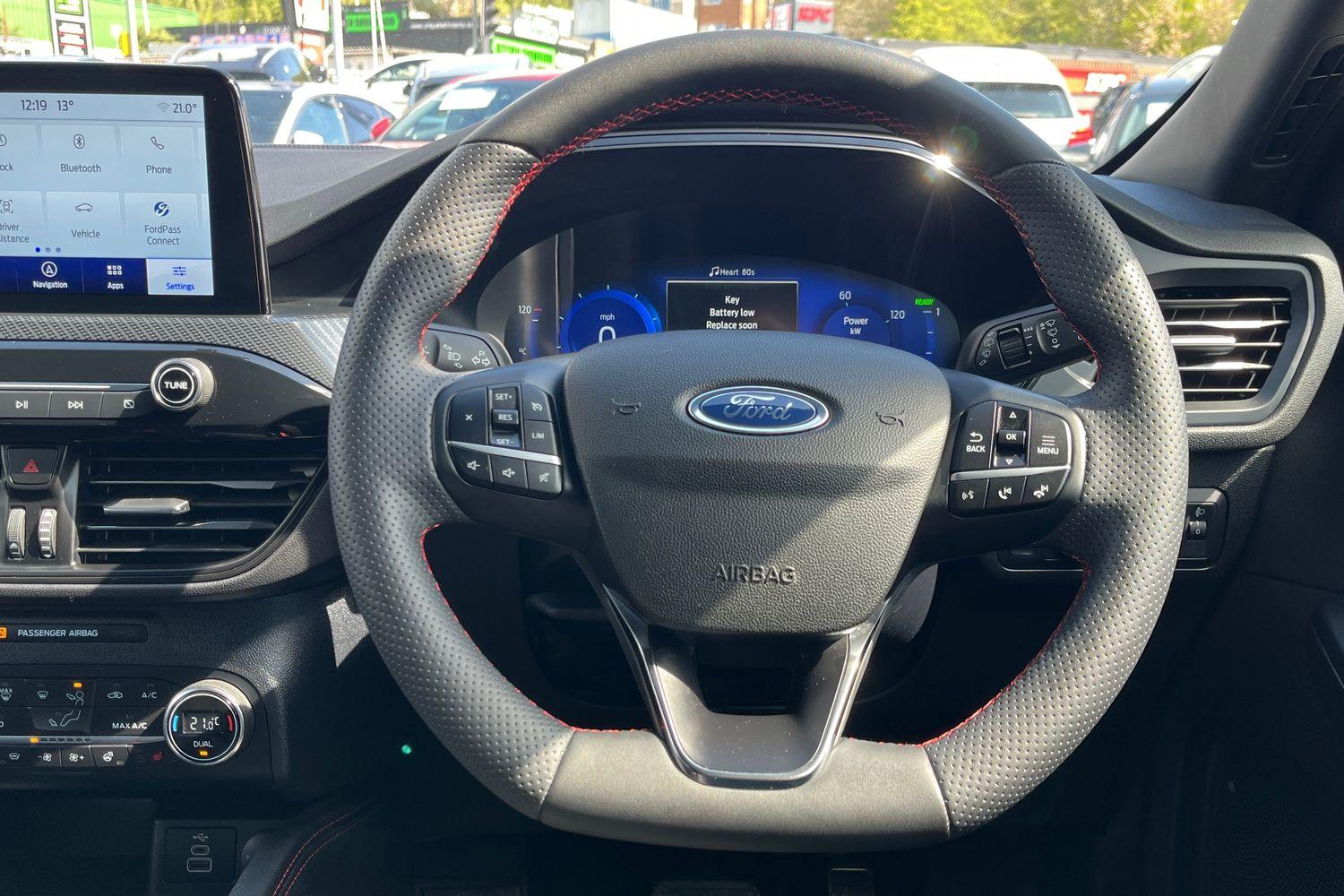 Ford KUGA Photo 11