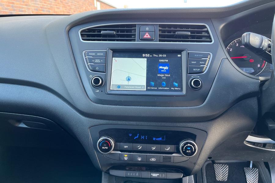 Hyundai i20 Photo autoimg-8b51f6156b03647ee75704f45ec16a3ac82155f3.jpg