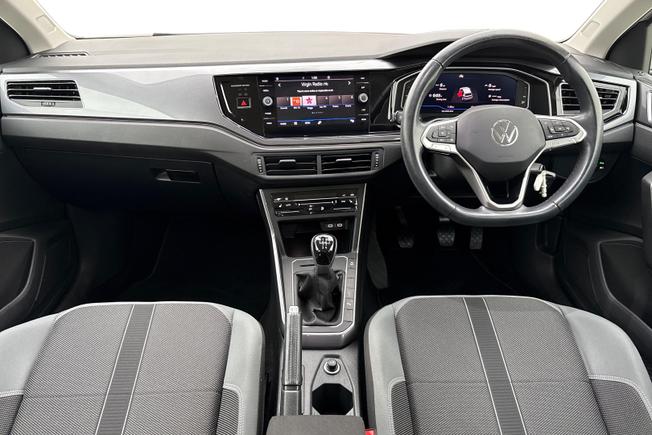 VOLKSWAGEN Polo Photo 10
