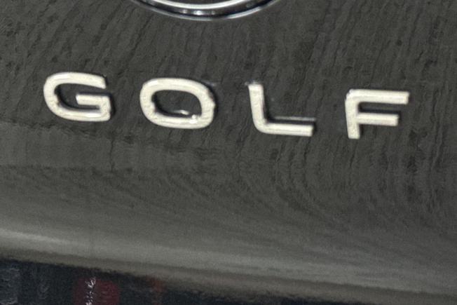 VOLKSWAGEN Golf Photo 35