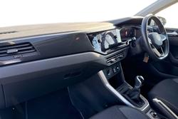 VOLKSWAGEN Polo Photo 2
