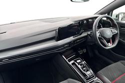 Volkswagen Golf Photo 2