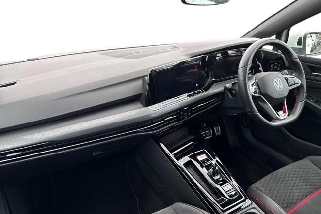 Volkswagen Golf Photo 2