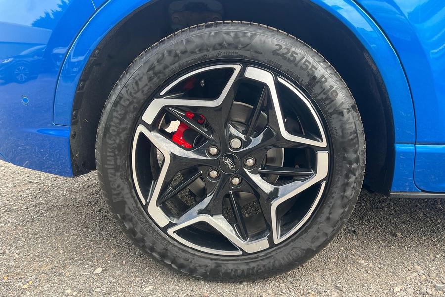 Ford KUGA Photo autoimg-8b64db1a52ca45e3784d629333fa08b503cf9636.jpg