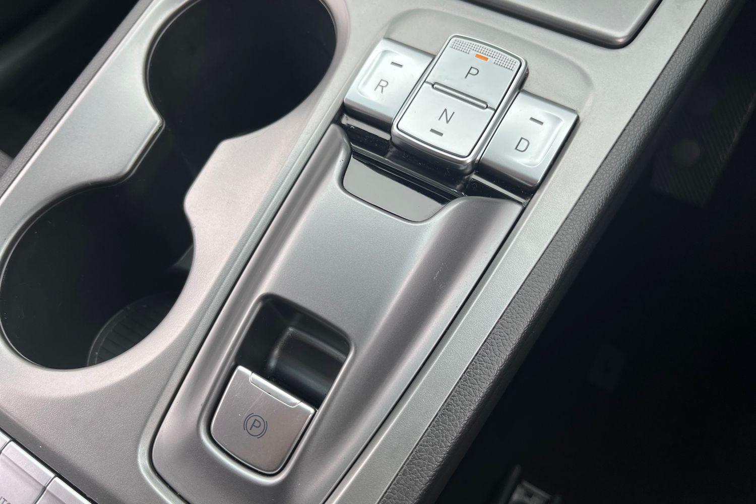 Hyundai KONA Photo 32