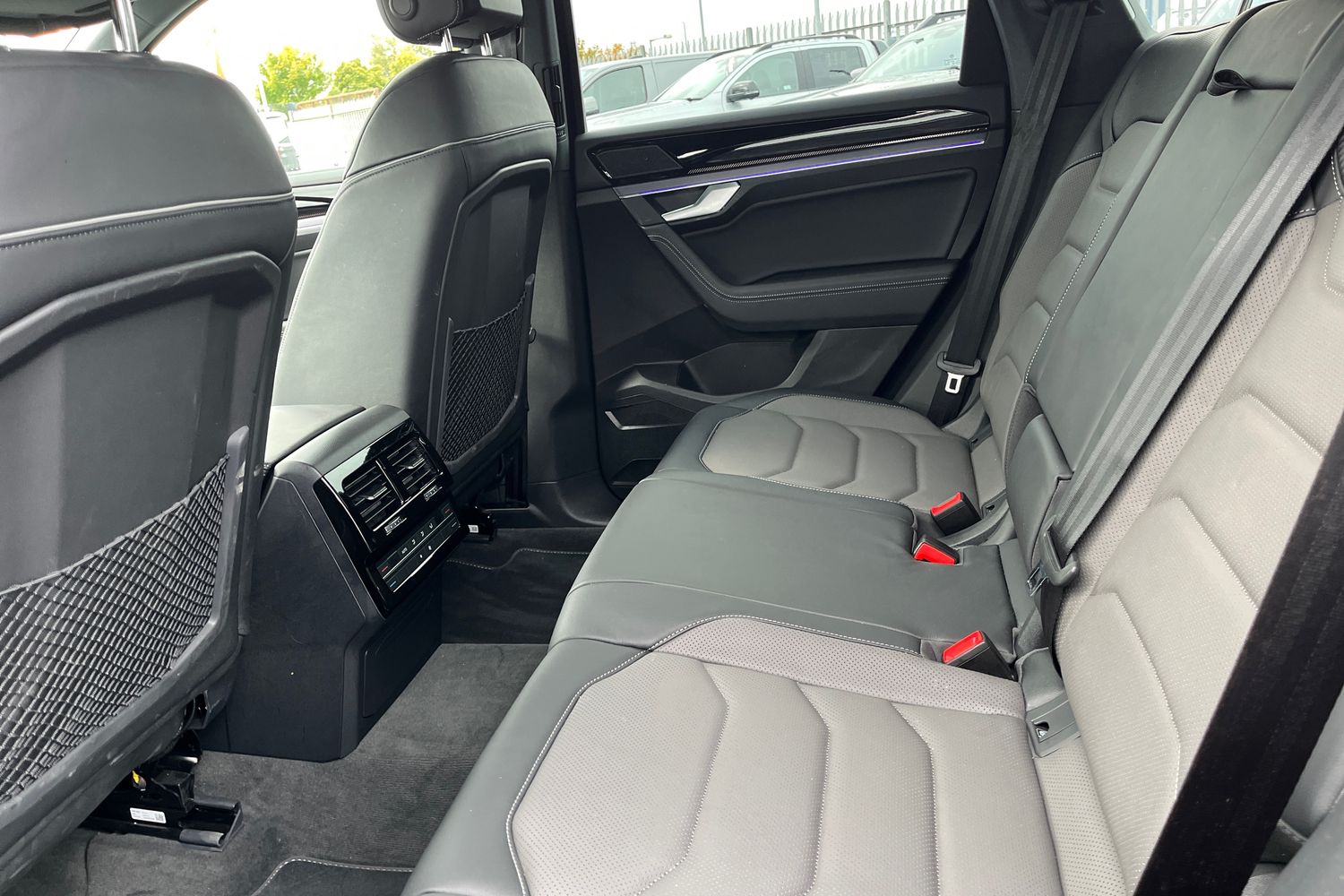 Volkswagen TOUAREG Photo 19