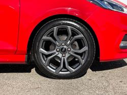 Ford Fiesta Photo 5