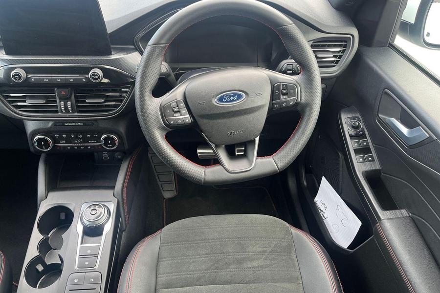 Ford KUGA Photo autoimg-8b7613b1273f32bb0e6eaf7cac67ec2521e73c87.jpg