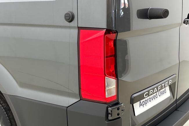 VOLKSWAGEN Crafter Photo 18