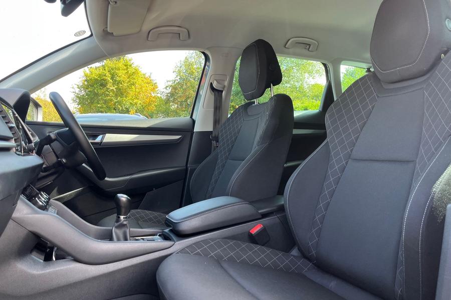 Skoda Karoq Photo autoimg-8b79c0404eeec09ee44685bc19139b2442a89bc0.jpg