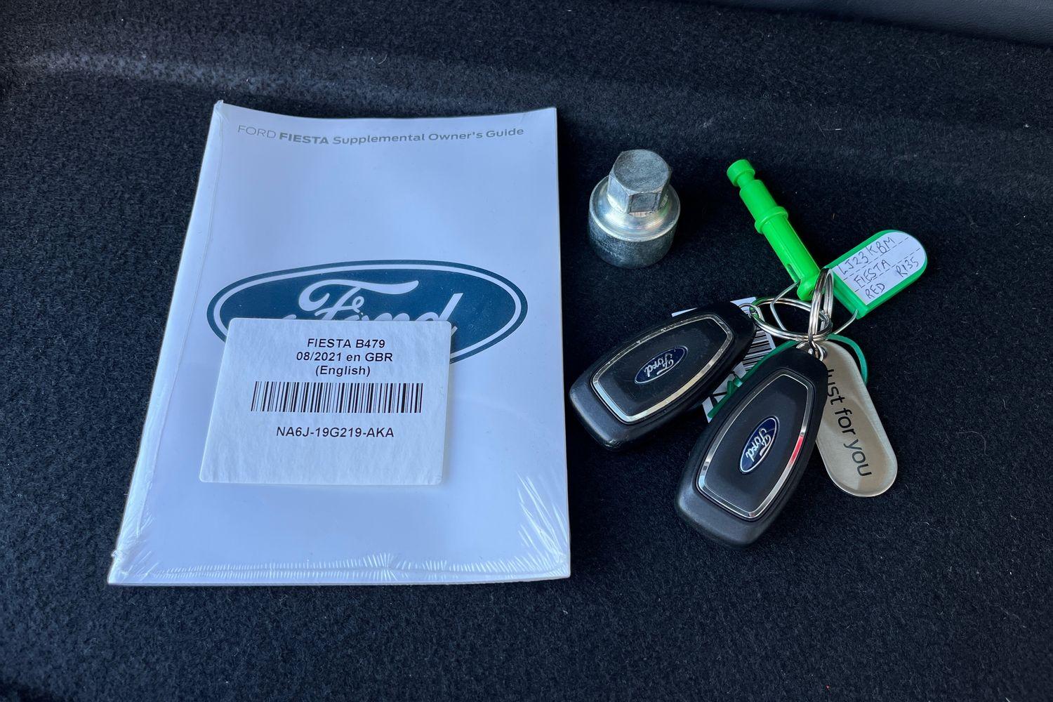 Ford FIESTA Photo 21