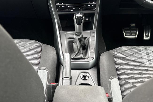 VOLKSWAGEN Polo Photo 35
