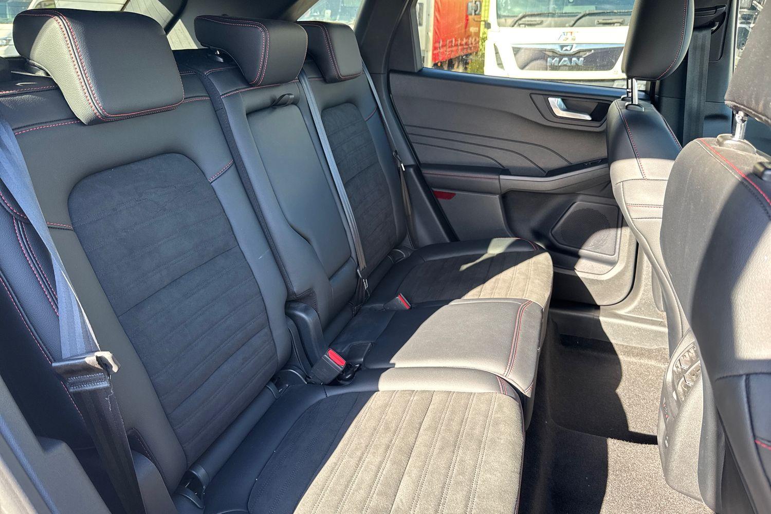 Ford KUGA Photo 19