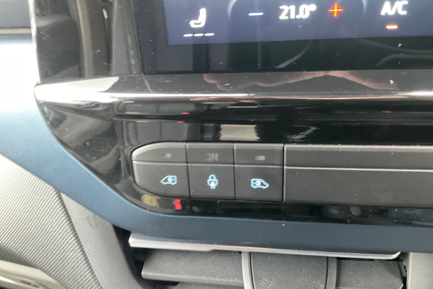 Ford TOURNEO CUSTOM Photo 14