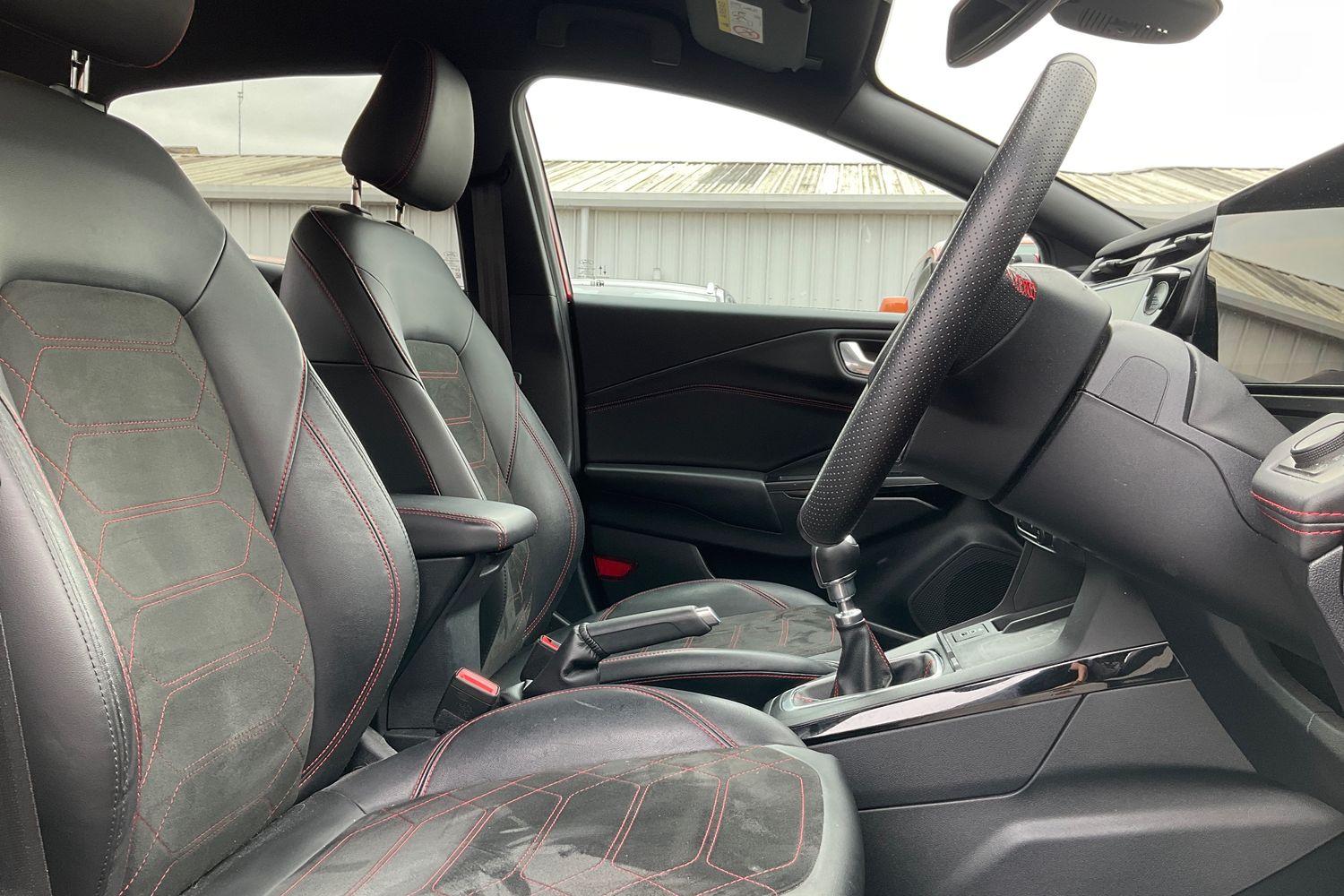 Ford PUMA Photo 16
