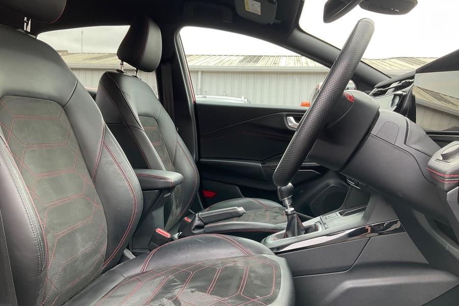 Ford PUMA Photo autoimg-8b8753cf46268da8a302488446da5b9e1fc561d2.jpg