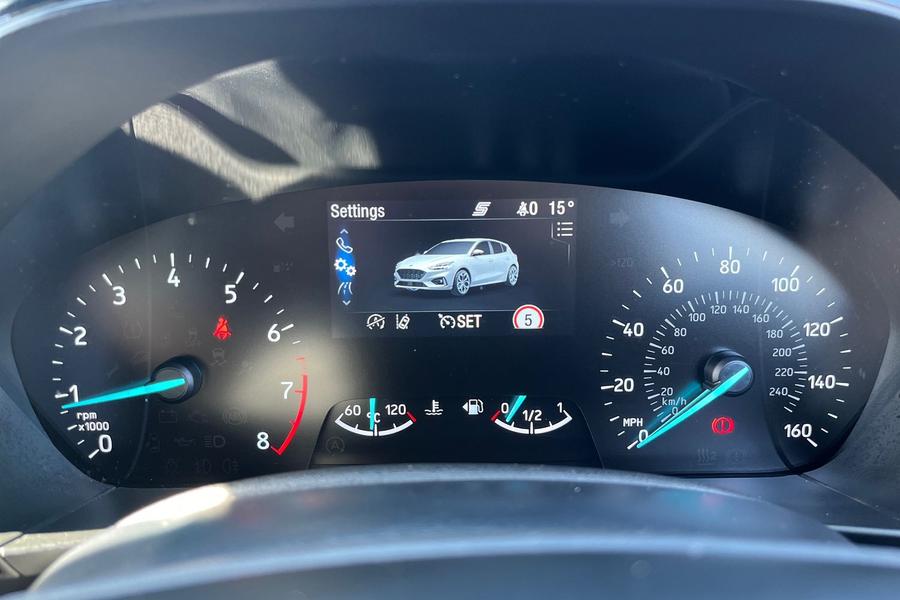 Ford Focus Photo autoimg-8b89a726b4c5d94681b779e748c71d444526c89f.jpg