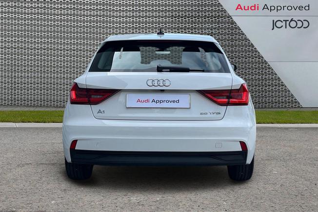 AUDI A1 Photo 7