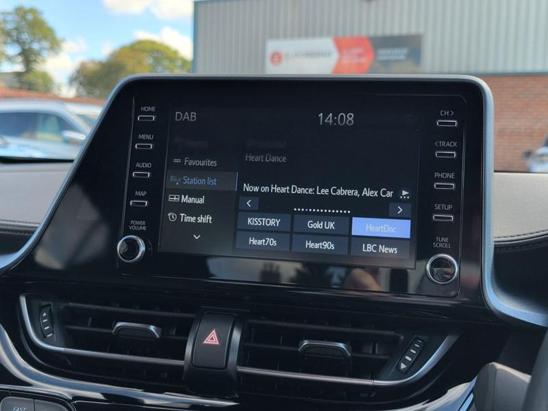 Used Toyota C-HR NV21USD 21