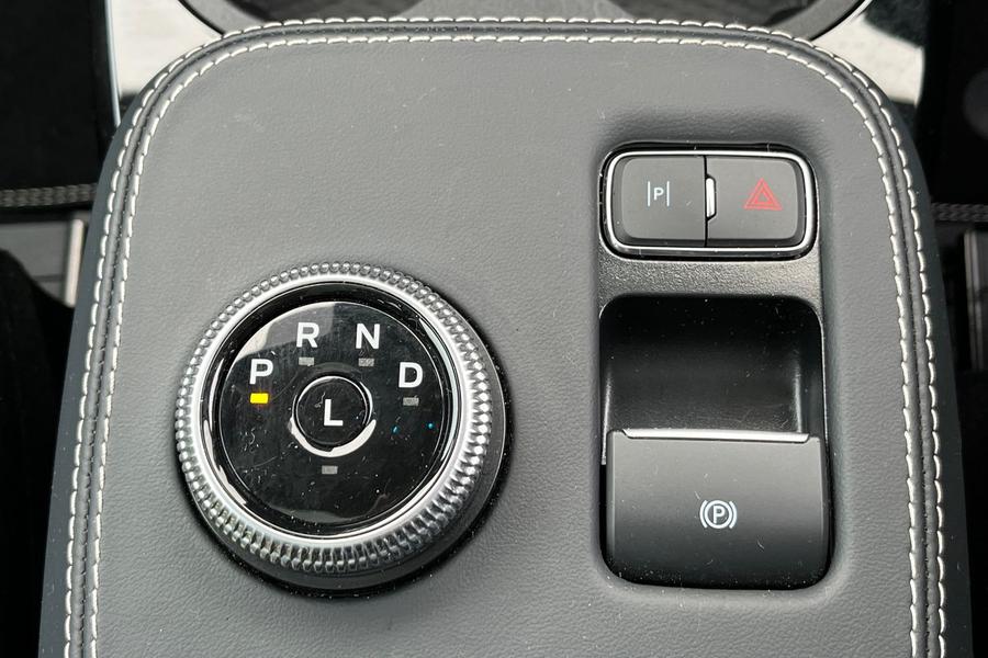 Ford Mustang Mach-E Photo autoimg-8b8be8f18f76bc1e0898b48e855231bdce512868.jpg