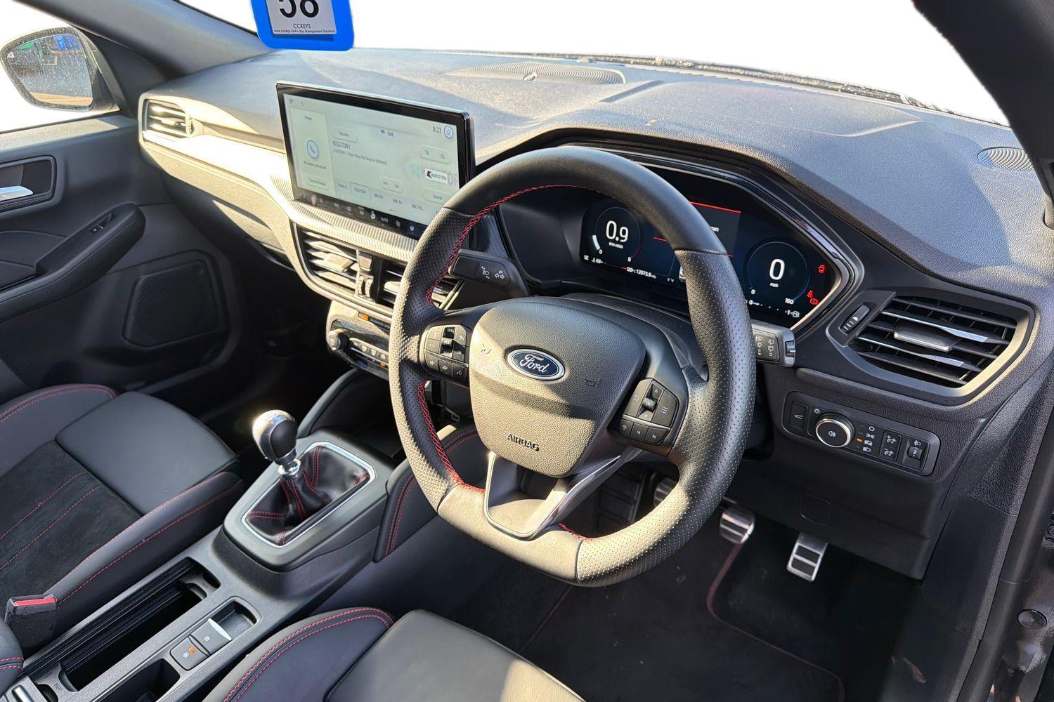 Ford KUGA Photo 8