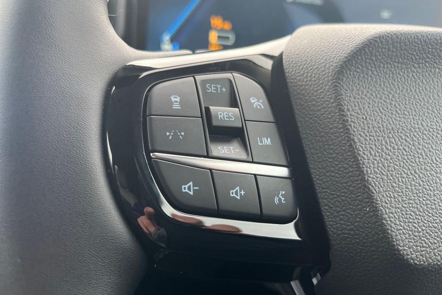 Used Ford PUMA MT75UMK 38