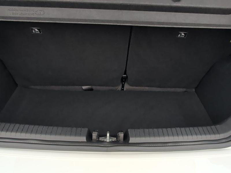 Used Hyundai i10 NX21YVP 33