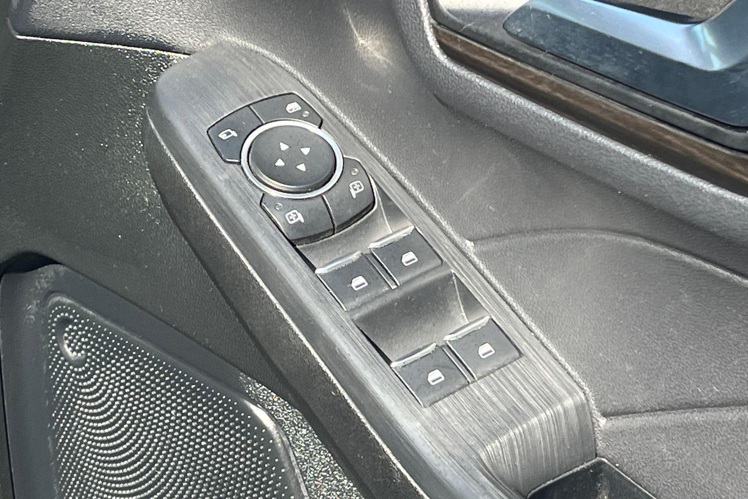 Ford KUGA Photo 15