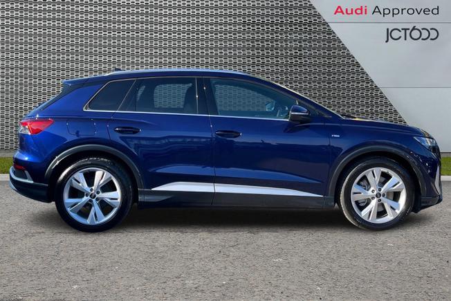 AUDI Q4 E-Tron Photo 4