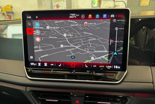 VOLKSWAGEN Tiguan Photo 14
