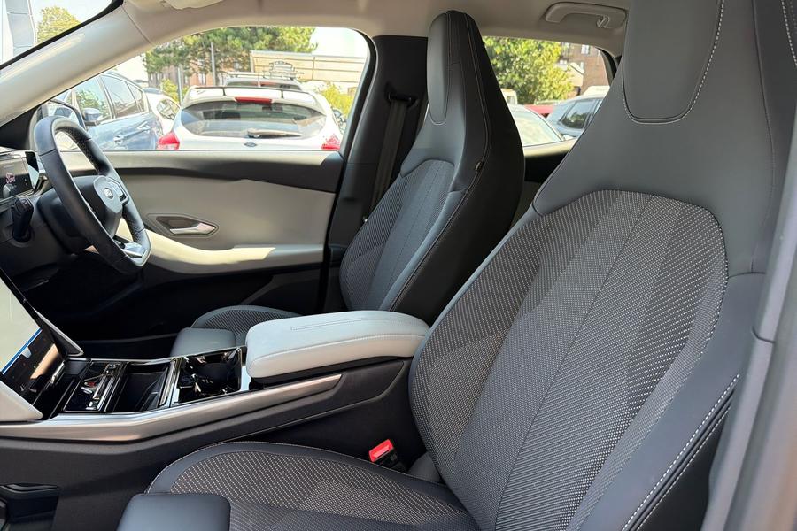 Ford Explorer Photo autoimg-8b92901cc37b12d56bc7fdf73c348703f23689a9.jpg