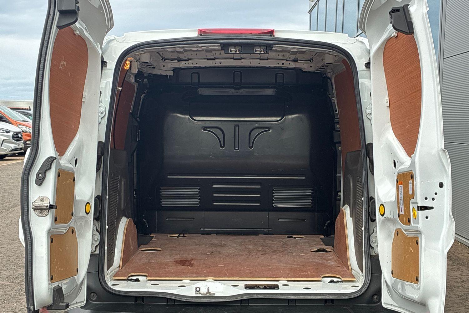Ford TRANSIT CONNECT Photo 5
