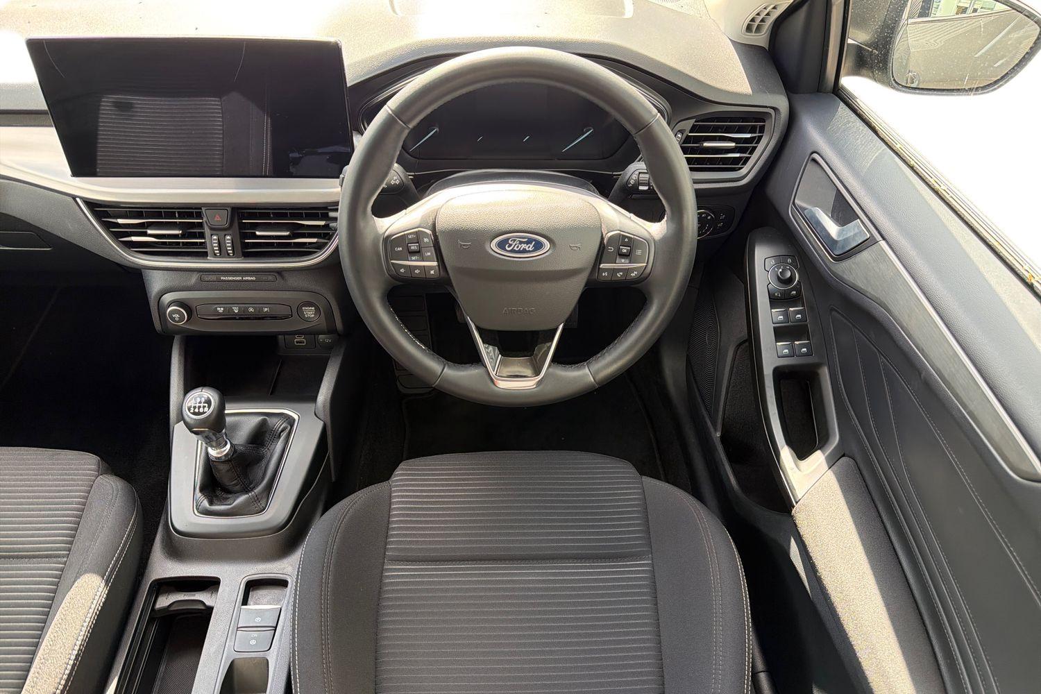 Ford FOCUS Photo 10