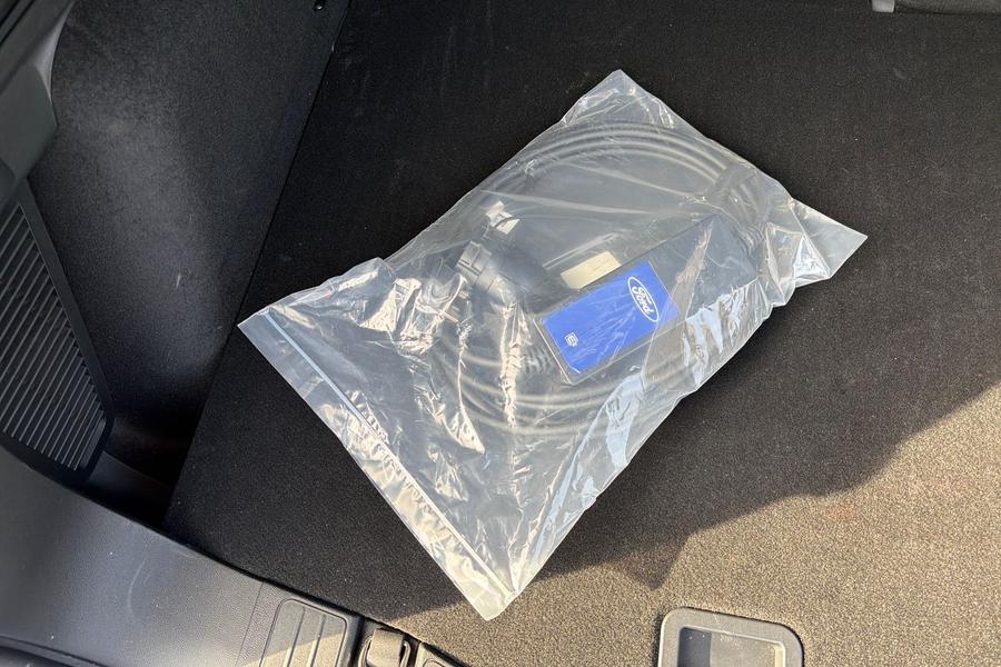 Ford Kuga Photo autoimg-8b9a9df674e195387e0e80f66c1ecc471a143d20.jpg