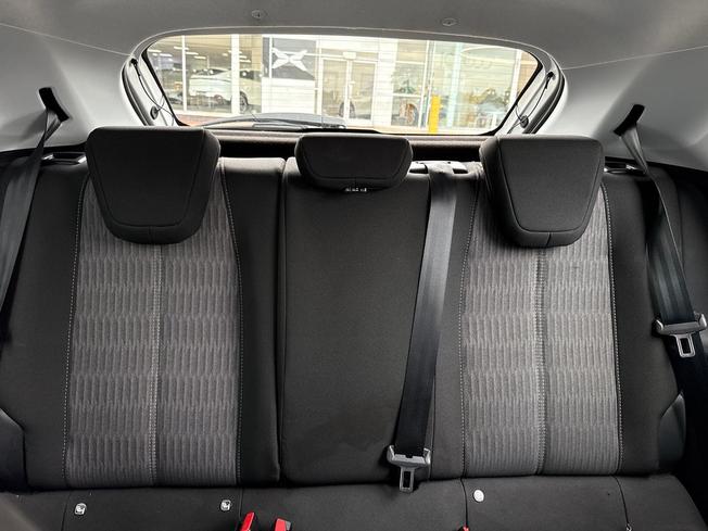 VAUXHALL Corsa Photo 59