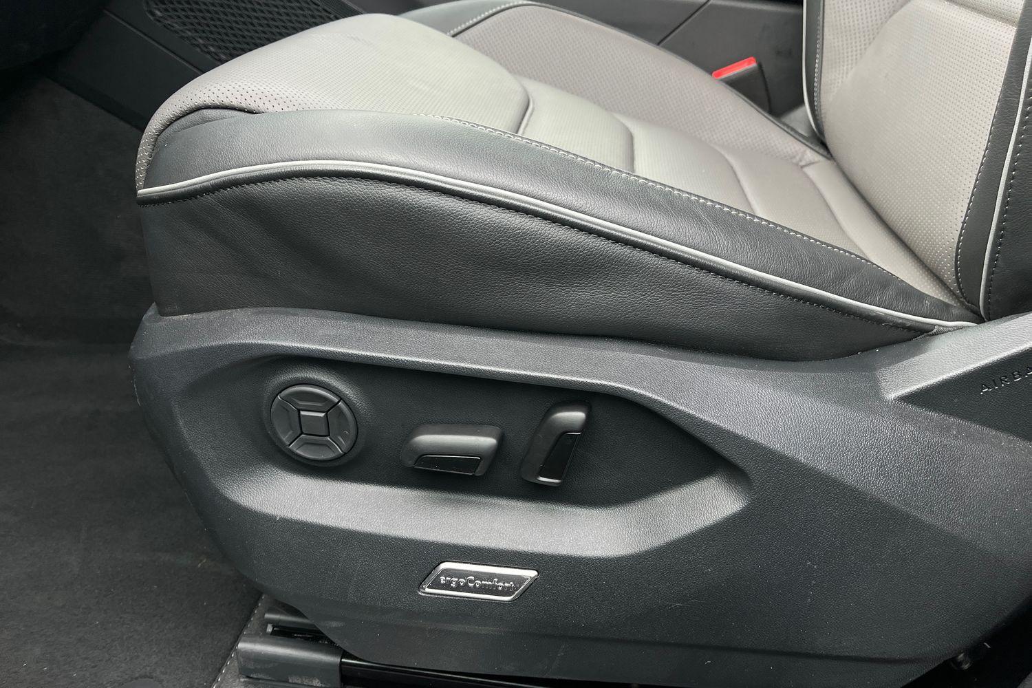 Volkswagen TOUAREG Photo 23