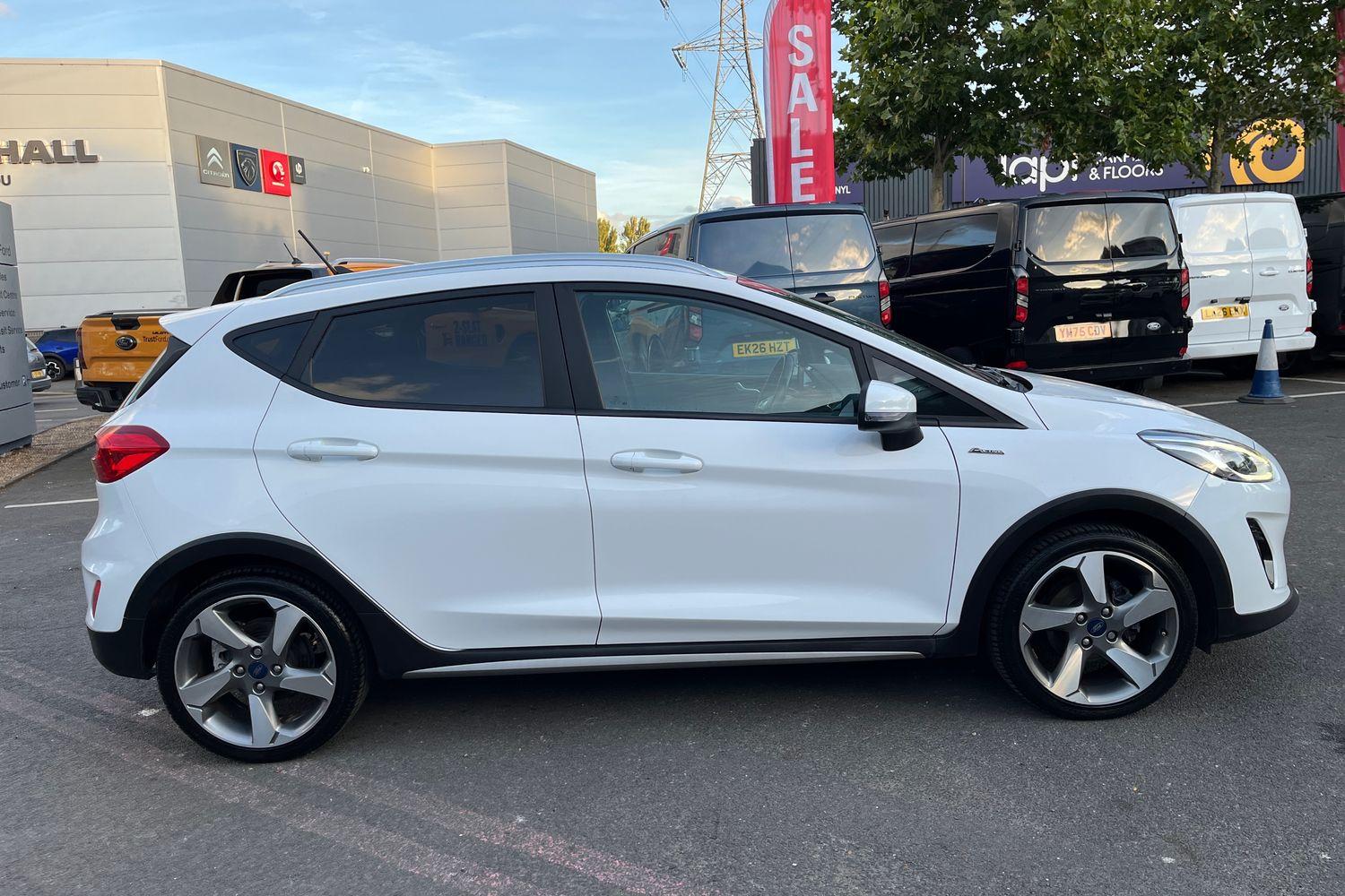 Ford Fiesta Photo 35