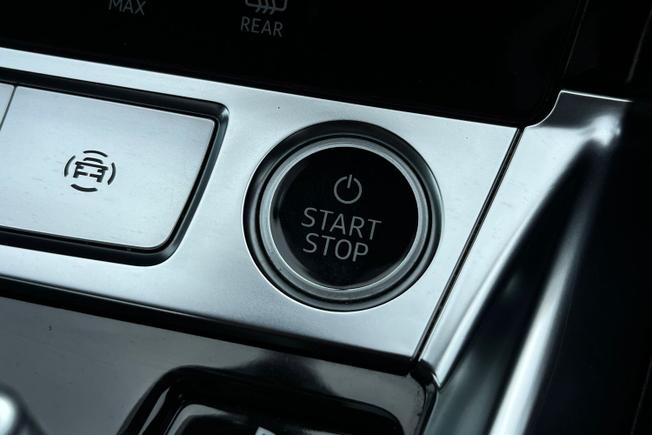 AUDI Q8 E-Tron Photo 28