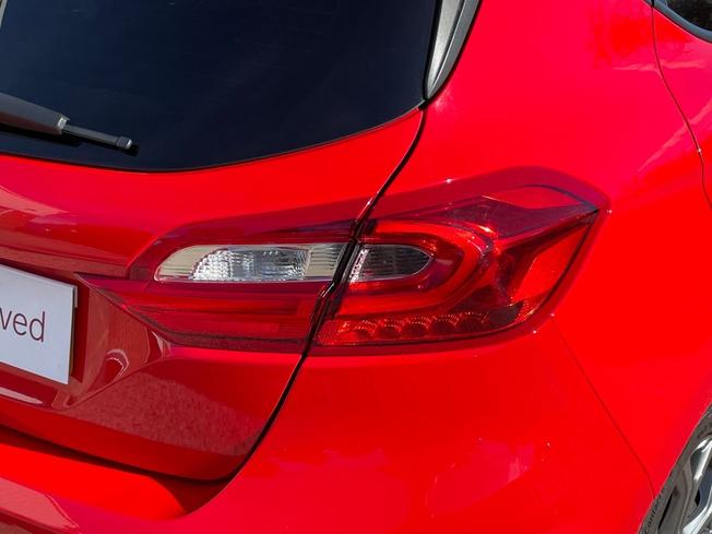 Ford Fiesta Photo 18