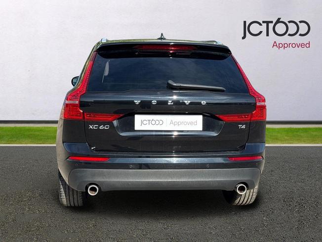 VOLVO XC60 Photo 7